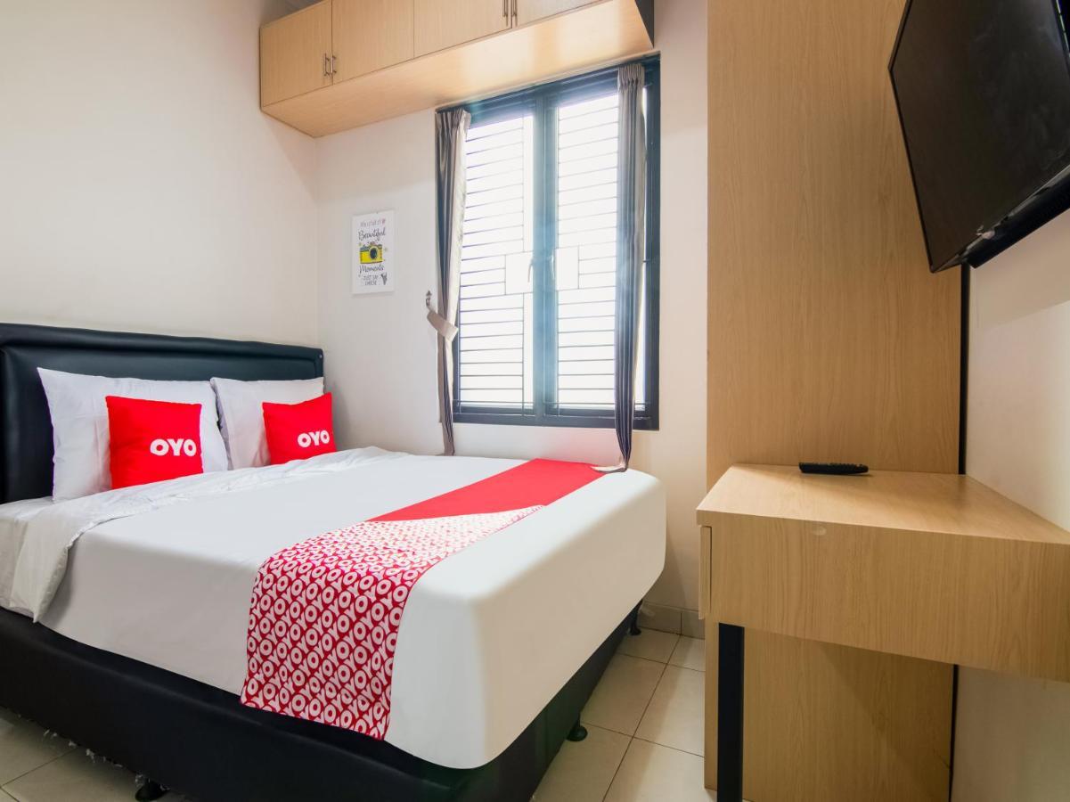 Oyo 3824 Columbus Residence J1 Telukjambe 外观 照片
